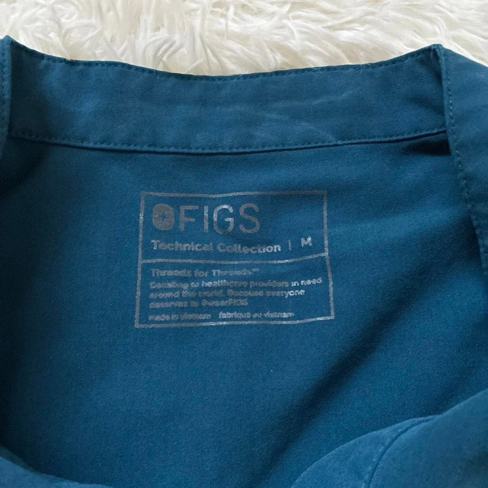 Figs Sleeveless Mock Neck Top in Teal - Picture 6 of 10